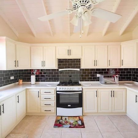 Beachy Cottage I Kitchen I Wi-Fi I Shaded Cabana I Parking Saint Philip Luaran gambar