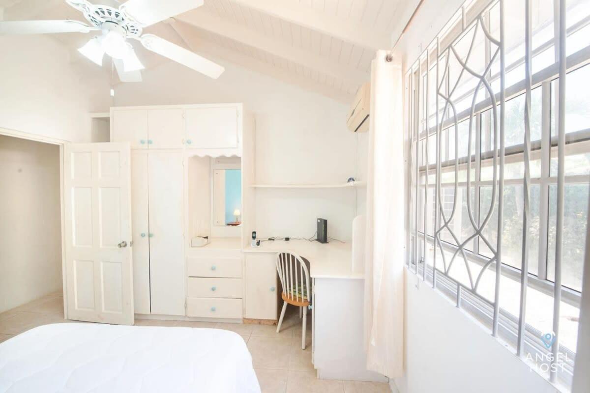 Beachy Cottage I Kitchen I Wi-Fi I Shaded Cabana I Parking Saint Philip Luaran gambar
