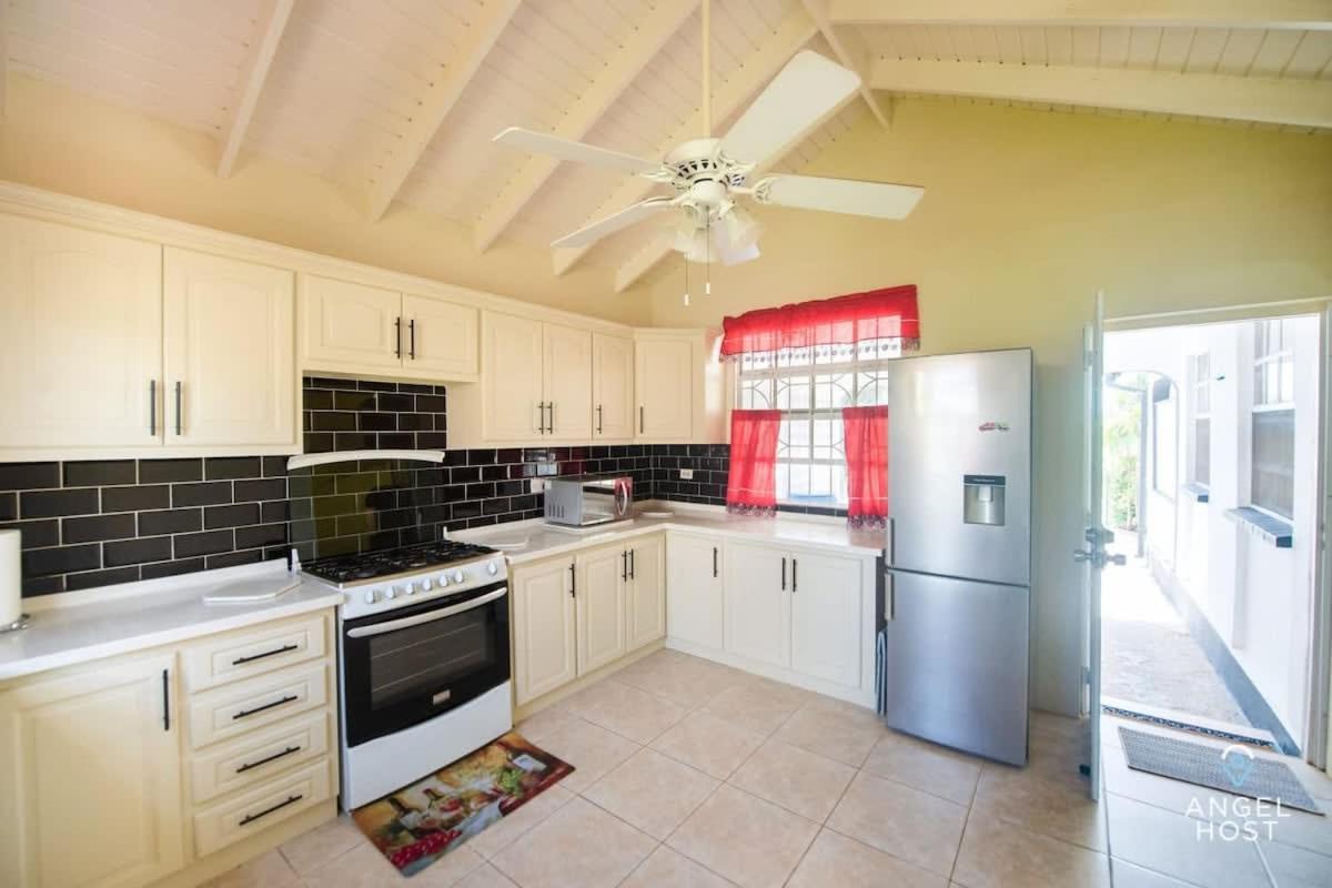 Beachy Cottage I Kitchen I Wi-Fi I Shaded Cabana I Parking Saint Philip Luaran gambar
