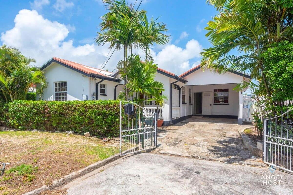 Beachy Cottage I Kitchen I Wi-Fi I Shaded Cabana I Parking Saint Philip Luaran gambar